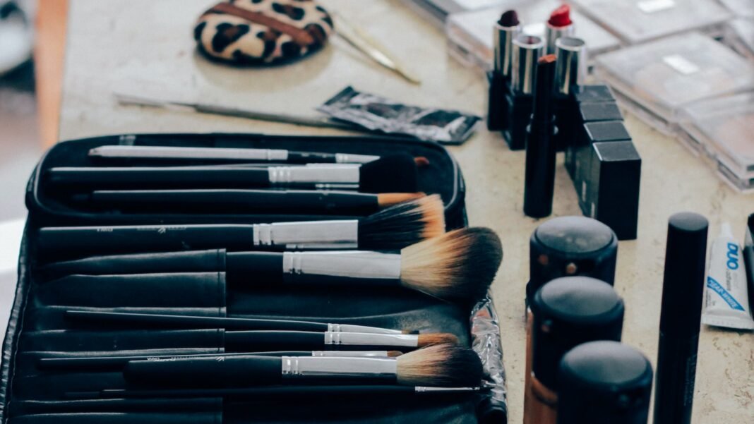 Makeup and Confidence: Enhancing Self-Esteem Through Beauty